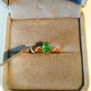 Genuine African Emerald 10K Gold Ring